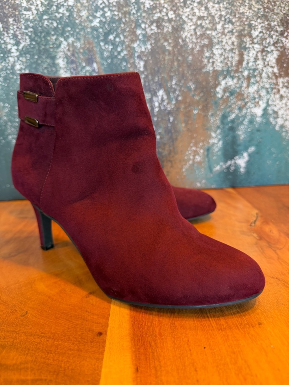 Alfani Office Siren Step N Flex‎ Faux Suede Booties Burgundy 7M (VGUC)